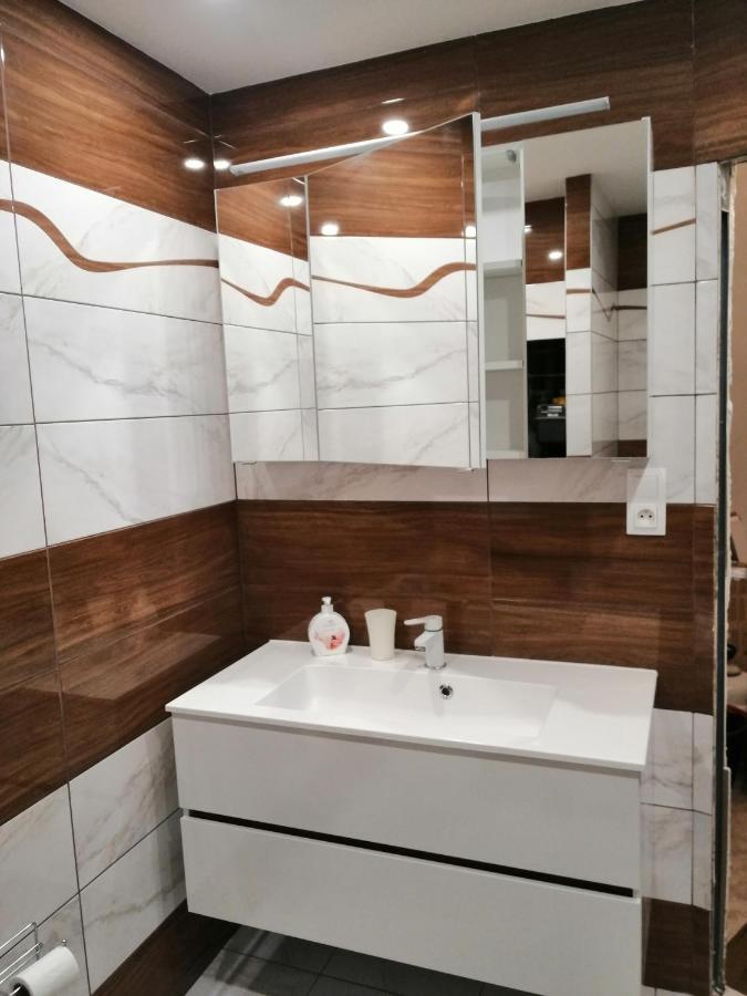 פופראד Apartman West מראה חיצוני תמונה