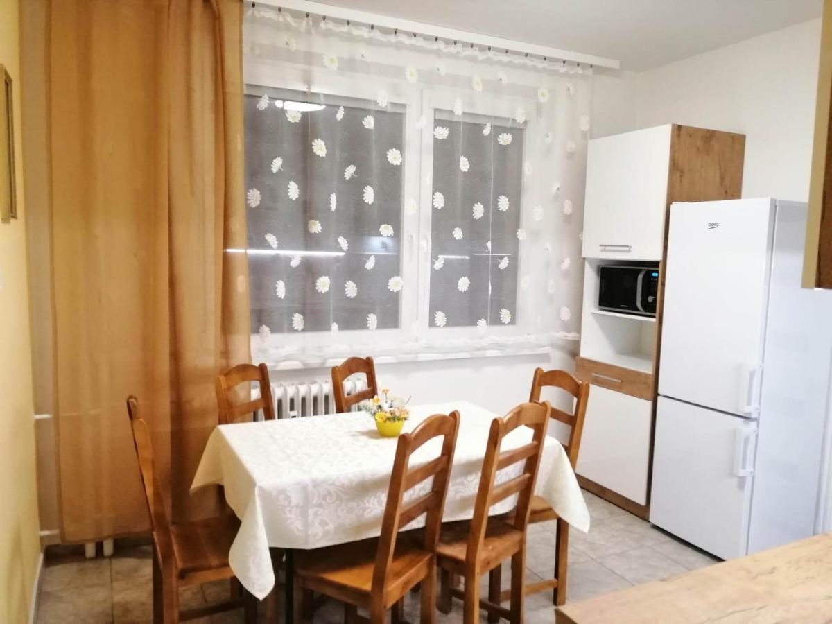 פופראד Apartman West מראה חיצוני תמונה