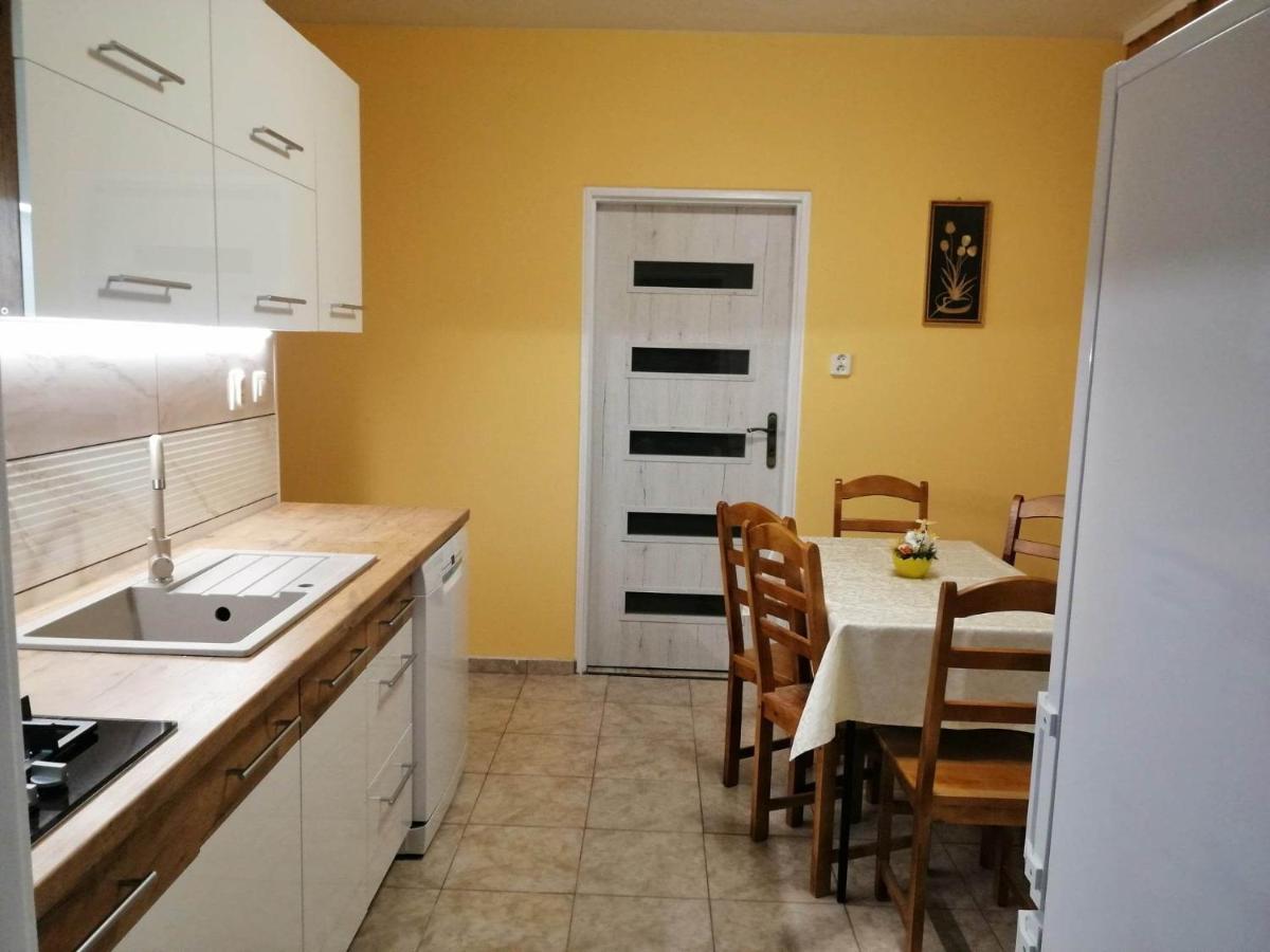 פופראד Apartman West מראה חיצוני תמונה